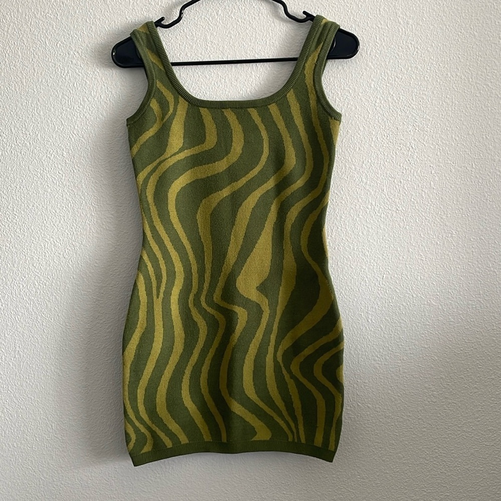 Bailey Rose Green Mini Dress Size Medium